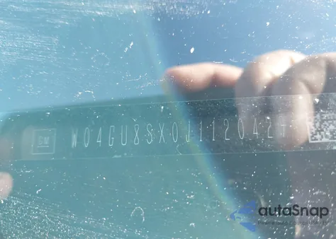 2018 Buick Regal Tourx Preferred z USA, uszkodzony, nr VIN W04GU8SX0J1120429